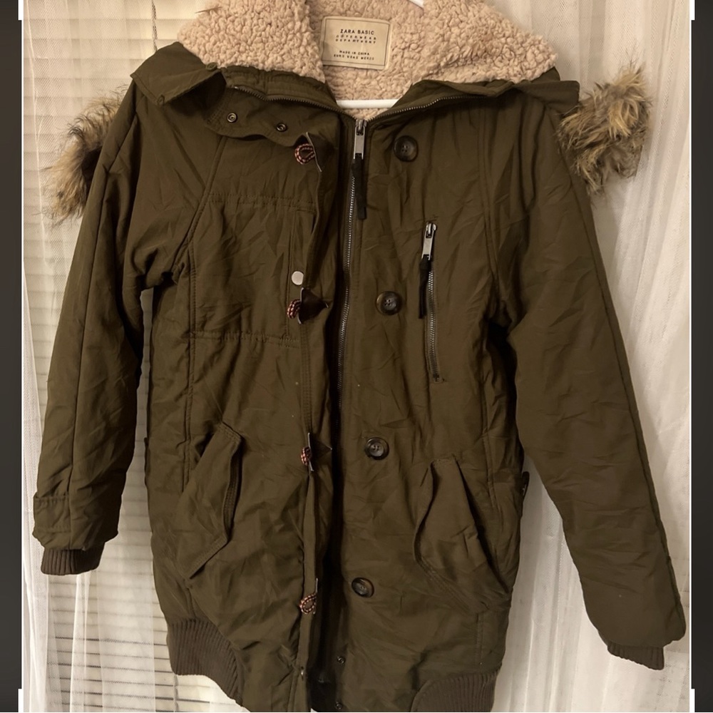 Zara Basic olive green Sz S faux fur lined hood Coat. N2